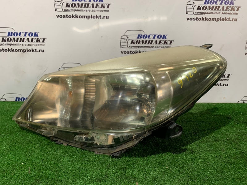 Фара Toyota Vitz 2012 KSP130 1KR-FE перед лев