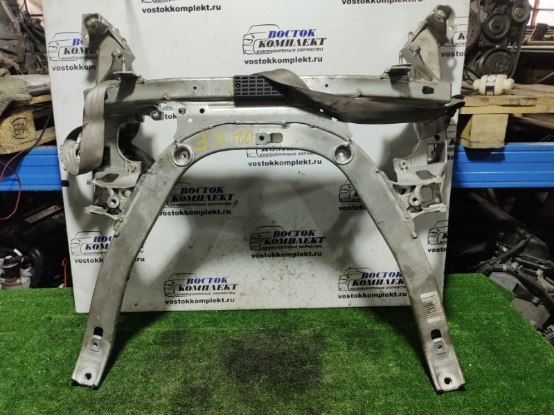 Балка поперечная BMW 525I E60 M54B25 перед