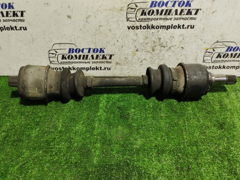 Привод Mercedes-Benz E230 1984 W123 102.980 зад лев