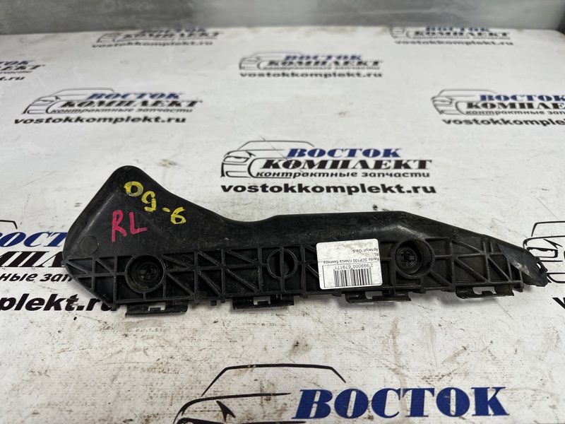 Клипса бампера Toyota Ractis SCP100 2SZ-FE зад лев