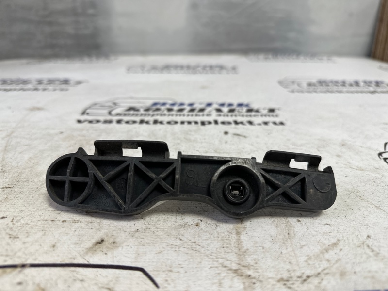 Клипса бампера Toyota Porte NNP15 1NZ-FE зад лев