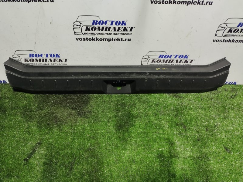 Накладка багажника Nissan Note NE11 HR15DE