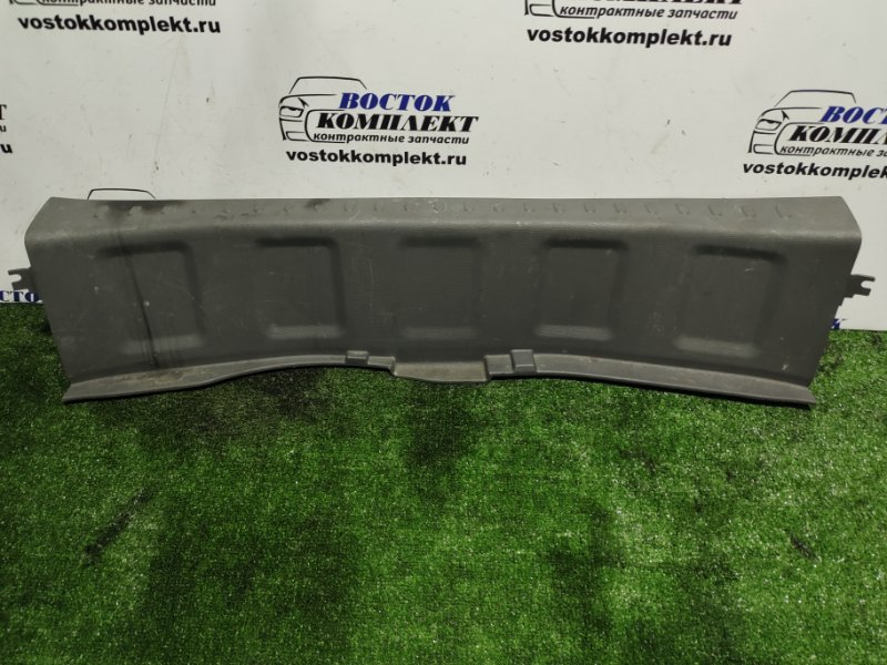 Накладка багажника Nissan Cube BZ11 CR14DE