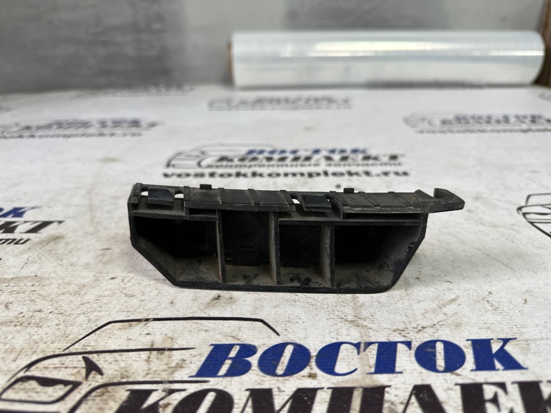 Клипса бампера Honda Fit 2006 GD3 L15A перед лев