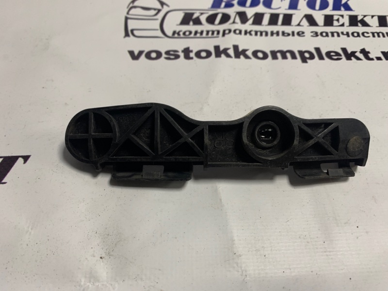 Клипса бампера Toyota Porte NNP11 1NZ-FE зад прав