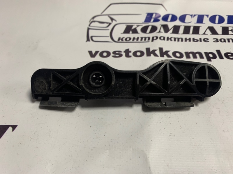 Клипса бампера Toyota Porte NNP11 1NZ-FE зад лев