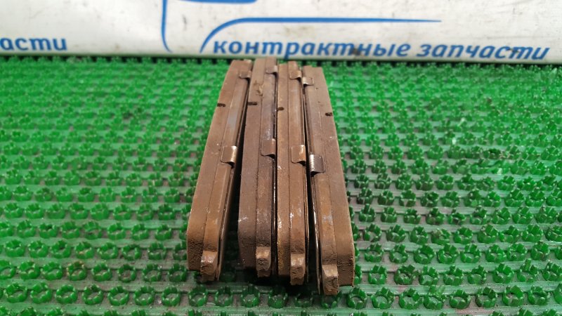 Колодки тормозные Mazda MPV LY3P L3-VE перед