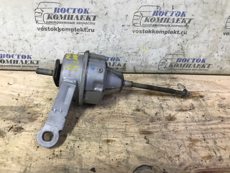 Подушка двигателя Mini Cooper 2006 R50 W10B16A прав