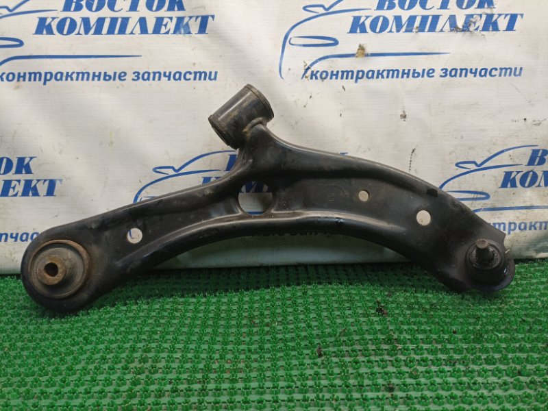 Рычаг подвески Suzuki Swift ZC72S K12B перед прав
