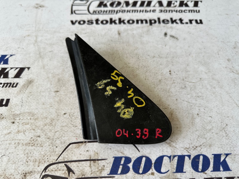 Уголок крыла Toyota Passo KGC10 1KR-FE прав