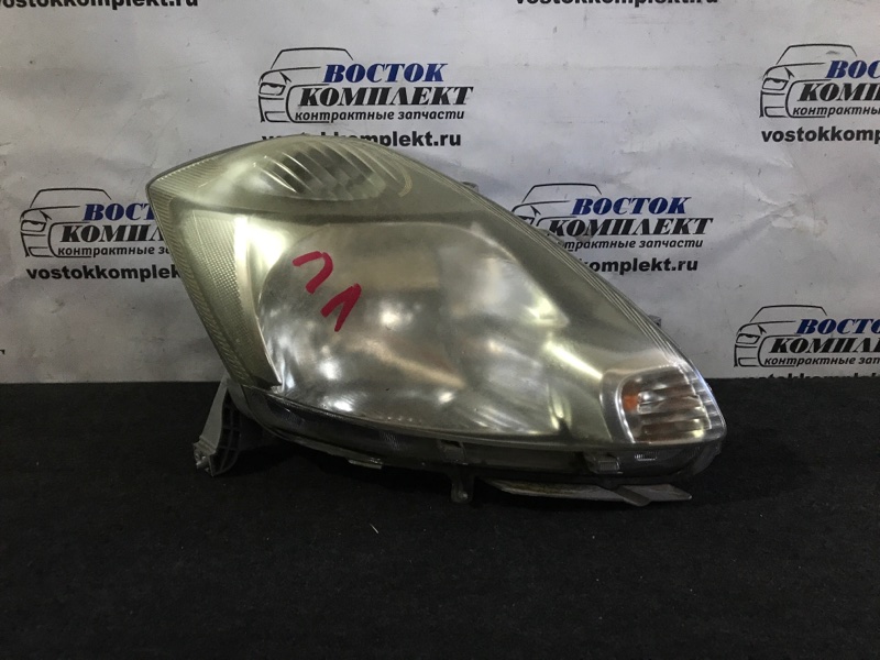 Фара Toyota Passo 2008 KGC10 1KR-FE прав
