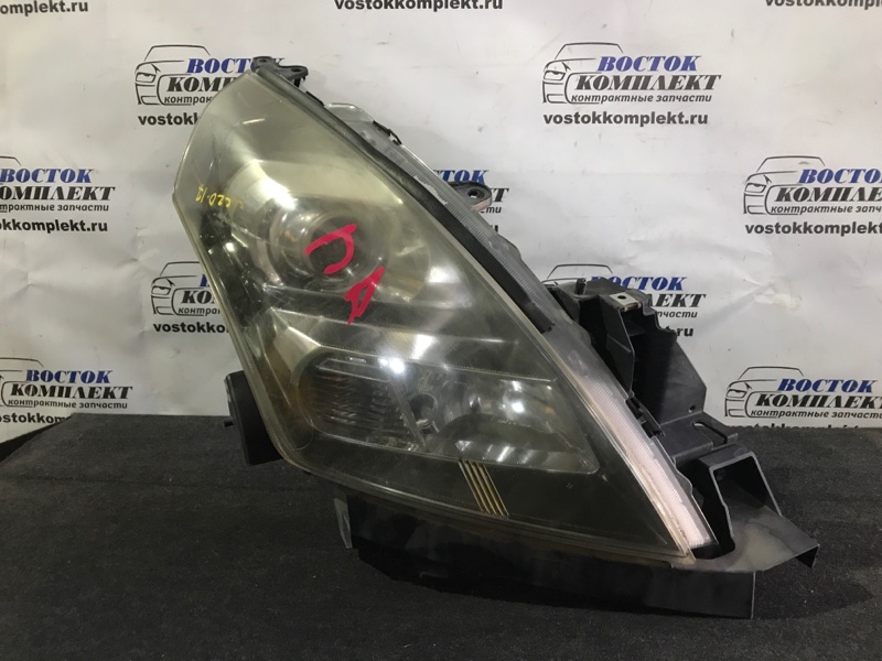Фара Mazda MPV 2007 LY3P L3-VE прав