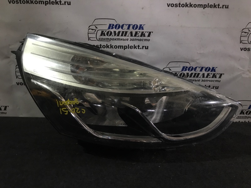Фара Renault Lutecia RH5F1 H5F прав