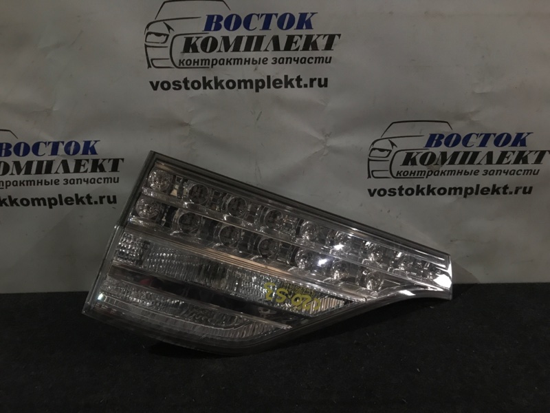 Вставка между стопов Toyota Estima 2009 ACR50W 2AZ-FE лев