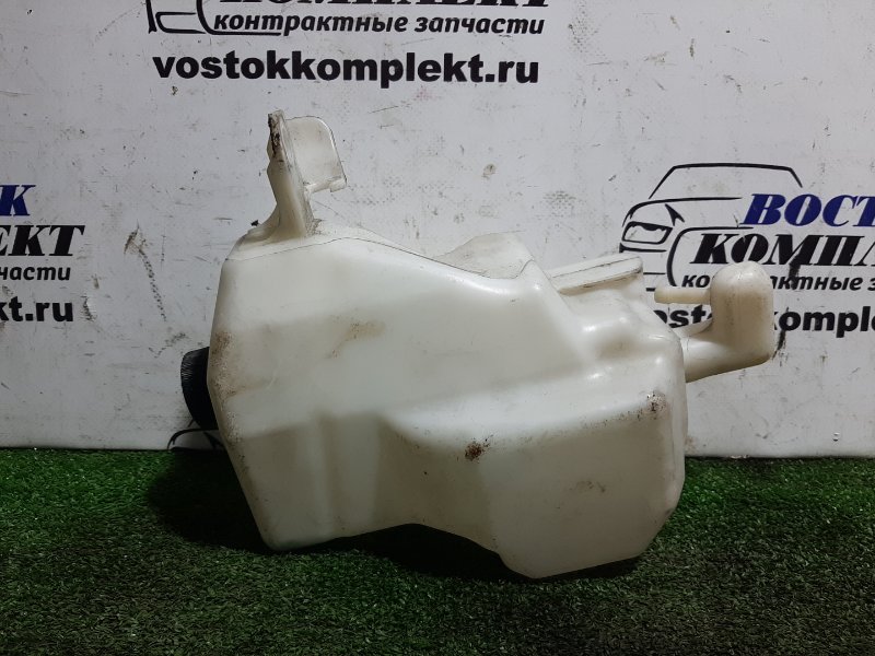 Бачок расширительный Nissan Serena CC25 MR20DE