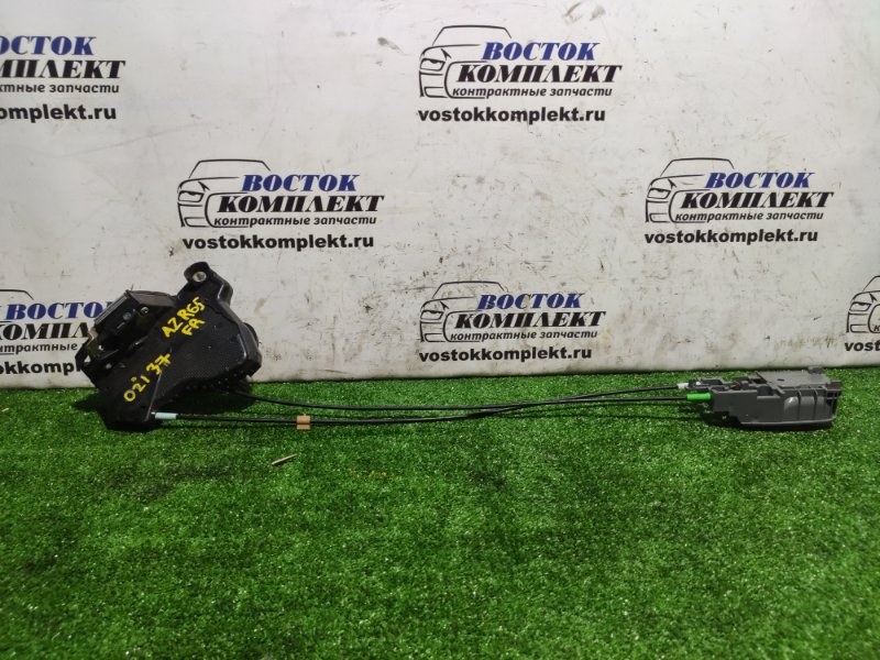 Замок дверной Toyota Noah AZR65 1AZ-FSE перед прав