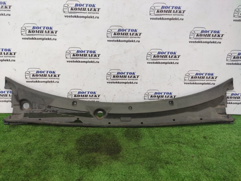 Решетка под лобовое стекло Nissan Wingroad WFY11 QG15DE