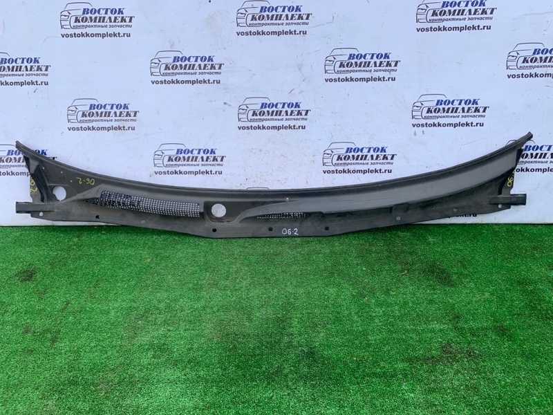 Решетка под лобовое стекло Nissan Cefiro A33 VQ20DE