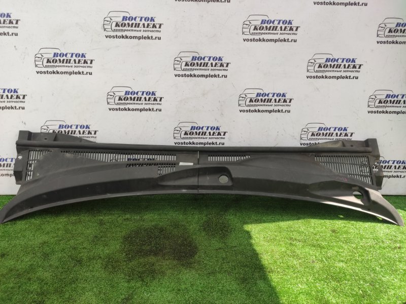 Решетка под лобовое стекло Toyota Succeed NCP51V 1NZ-FE