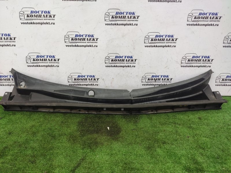 Решетка под лобовое стекло Toyota Funcargo NCP20 2NZ-FE