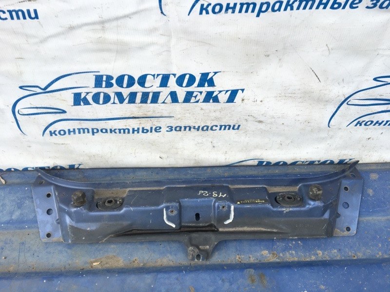 Запчасть рамка радиатора Chrysler PT Cruiser 2005 EDZ контрактная Рамка радиатора Chrysler PT Cruiser 2005 EDZ контрактная