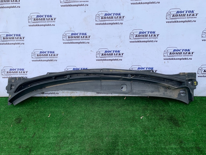 Решетка под лобовое стекло Mazda Atenza GH5FS L5-VE