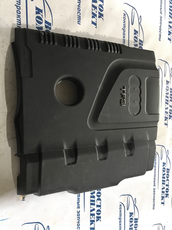 Крышка на двигатель декоративная Audi A4  CABA