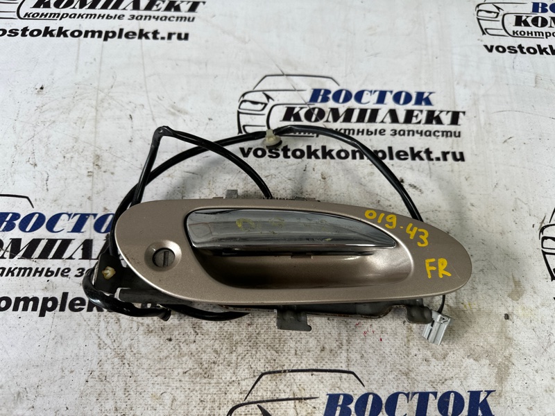 Ручка двери наружная Honda Saber UA4 J25A перед прав