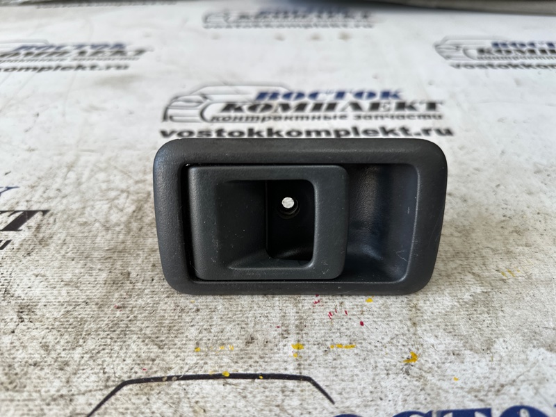 Ручка внутренняя Toyota Starlet EP91 4E-FE перед лев