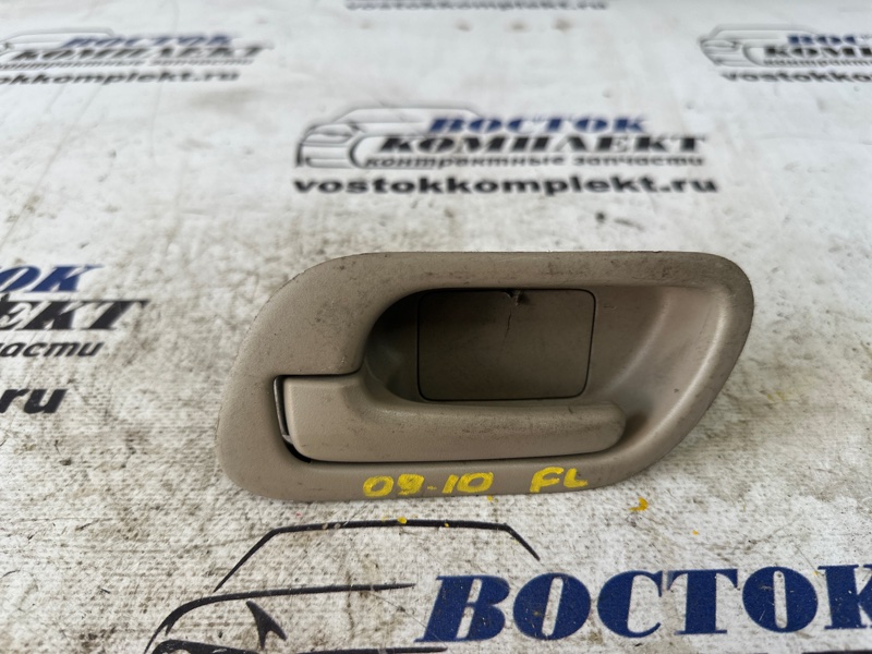 Ручка внутренняя Honda Stepwgn RF4 K20A перед лев