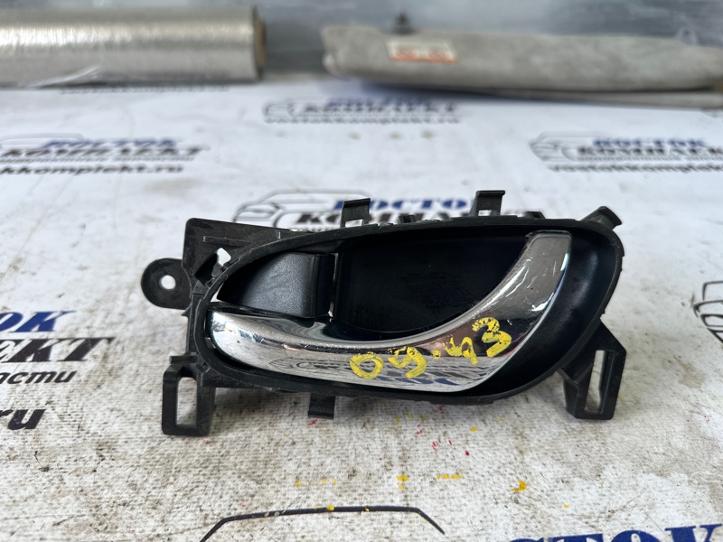 Ручка внутренняя Nissan Serena FC26 MR20DD перед лев