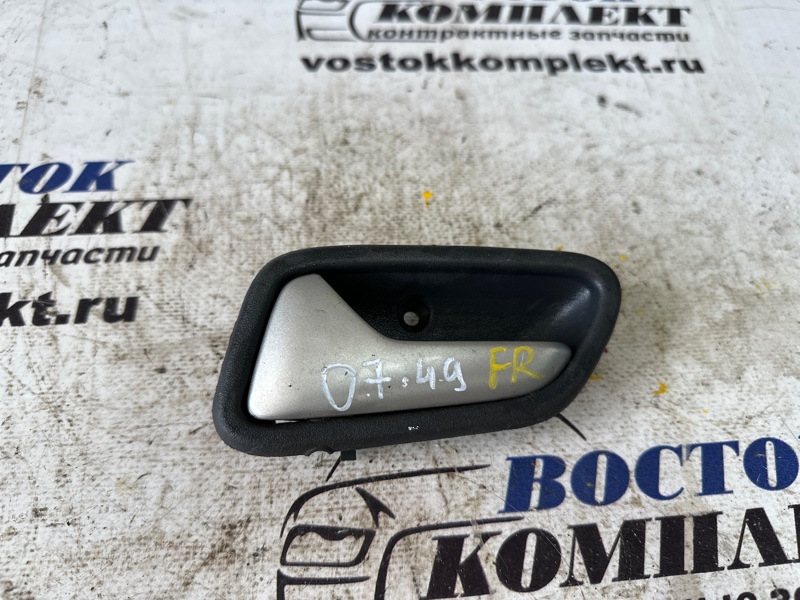 Ручка внутренняя Suzuki Aerio RC51S M18A перед прав