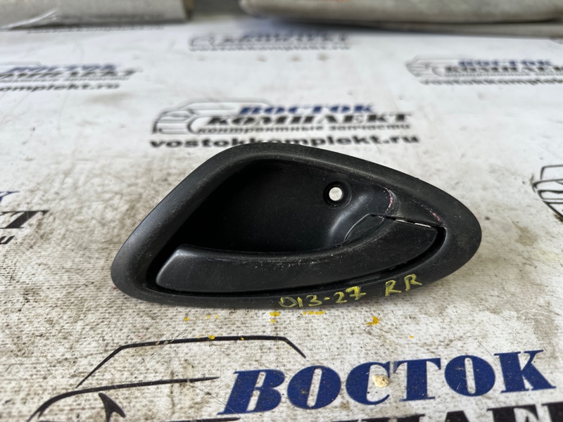 Ручка внутренняя Honda Fit 2005 GD1 L13A зад прав