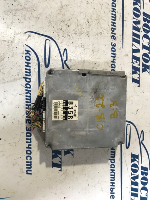 Блок управления ДВС Mazda Demio 2001 DW3W B3E