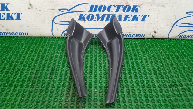 Решетка под лобовое стекло Nissan March K13 HR12DE