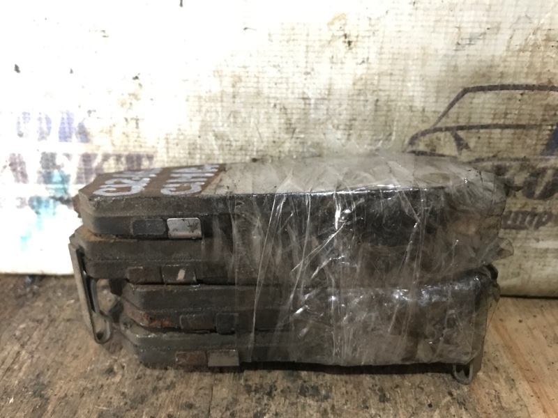 Колодки тормозные Nissan Cima 2004 GF50 VK45 зад