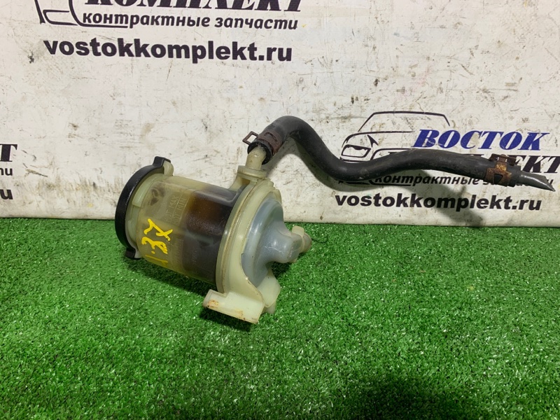 Бачок гидроусилителя Toyota Noah AZR65 1AZ-FSE