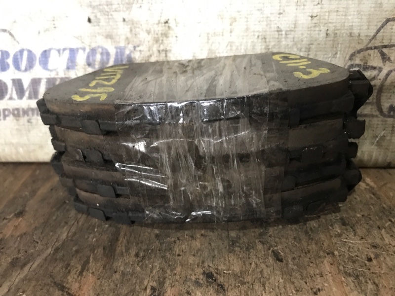 Колодки тормозные Toyota Vitz 2010 NCP95 2NZ-FE перед