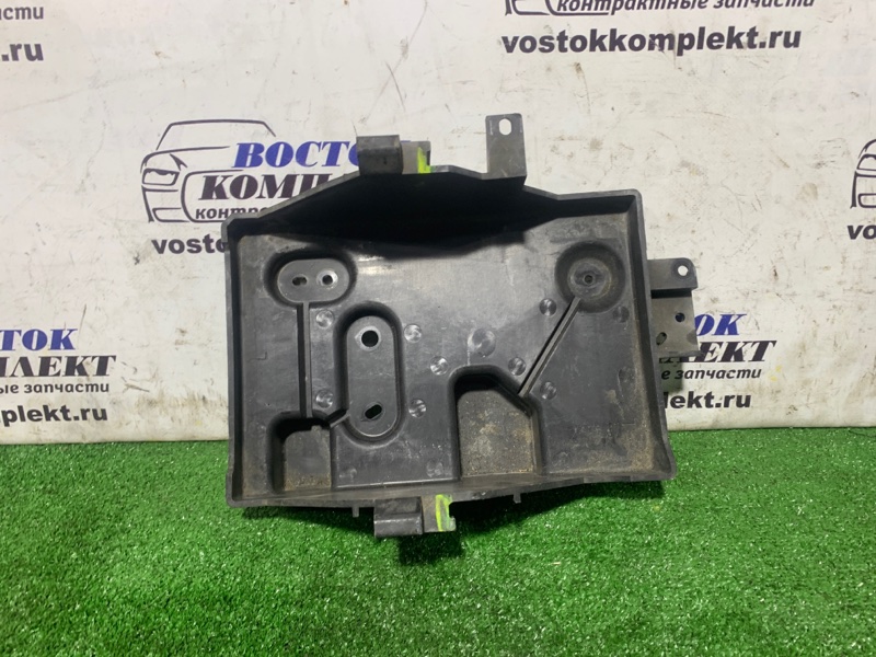 Полка под аккумулятор Mazda MPV 2006 LY3P L3-VE