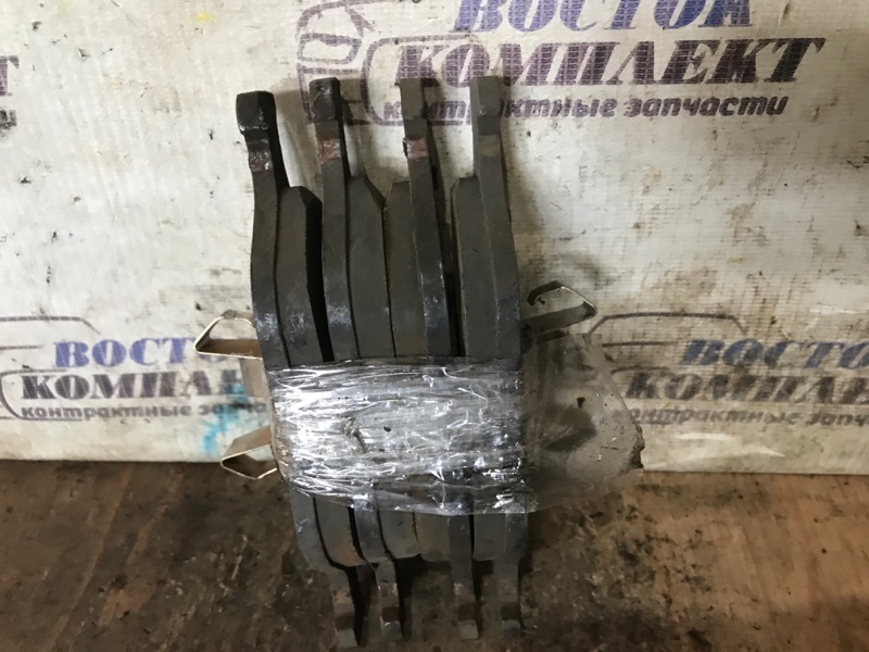 Колодки тормозные Mazda Demio DY5W ZY-VE перед