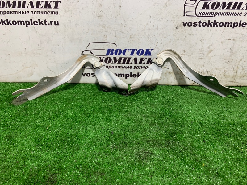 Петля капота Mazda MPV LW3W L3-DE