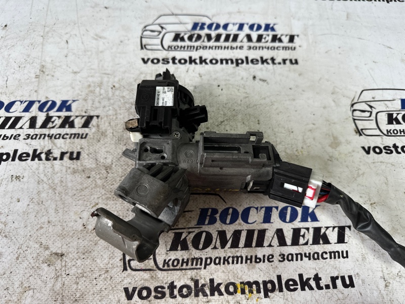 Замок зажигания Mazda Demio DE3FS ZJ-VE