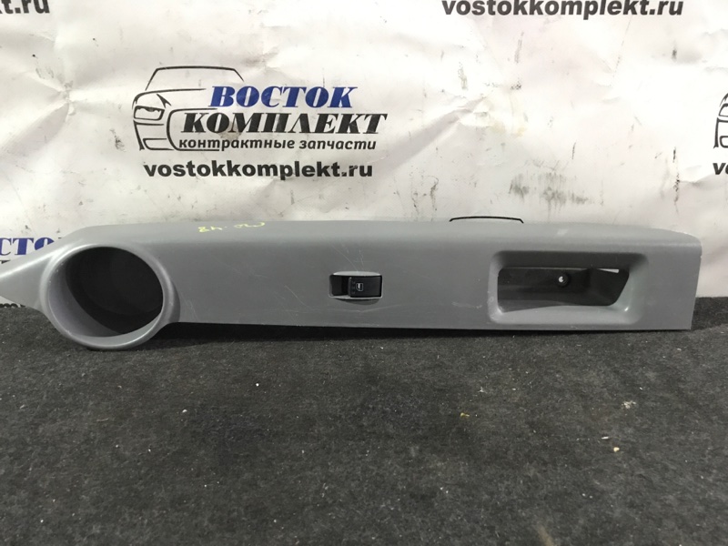 Кнопка стеклоподъемника Toyota Passo 2009 KGC10 1KR-FE перед лев