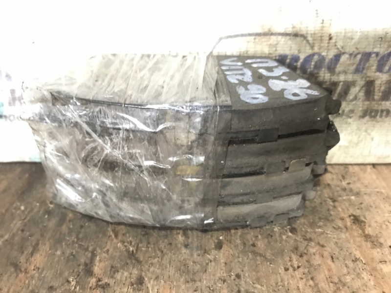 Колодки тормозные Toyota Vitz SCP90 1SZ-FE перед