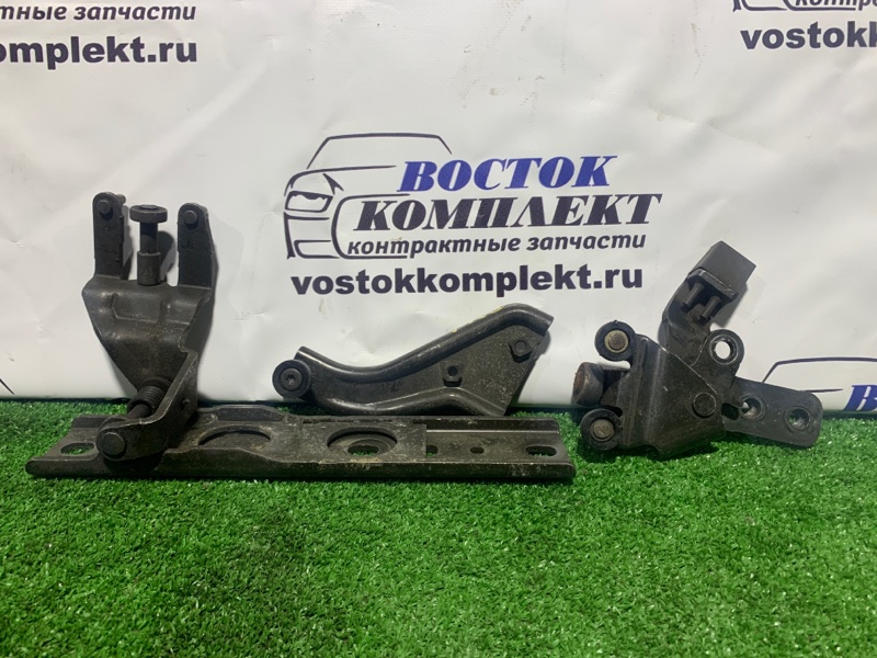 Ролик двери Mazda MPV LWEW FS-DE лев