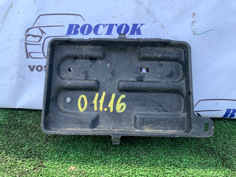 Полка под аккумулятор Toyota Passo KGC30 1KR-FE