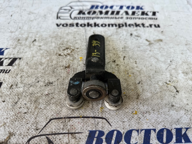 Ролик двери Honda Stepwgn 2005 RF3 K20A