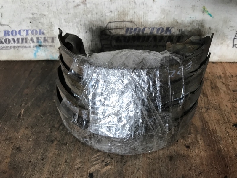 Механизм разведения колодок Mitsubishi Grandis NA4W 4G69 зад