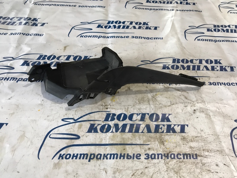 Решетка под лобовое стекло Honda Fit 2008 GE6 L13A прав