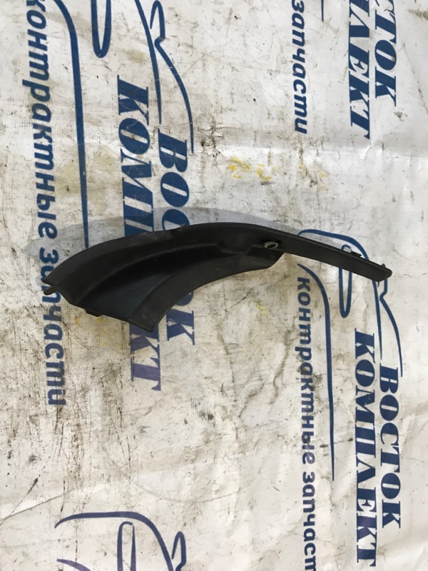 Решетка под лобовое стекло Mazda Demio DEJFS P3-VPS прав